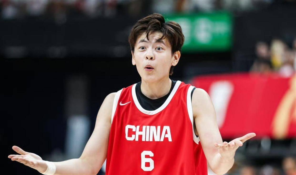 开局2比8！三连败后女篮79