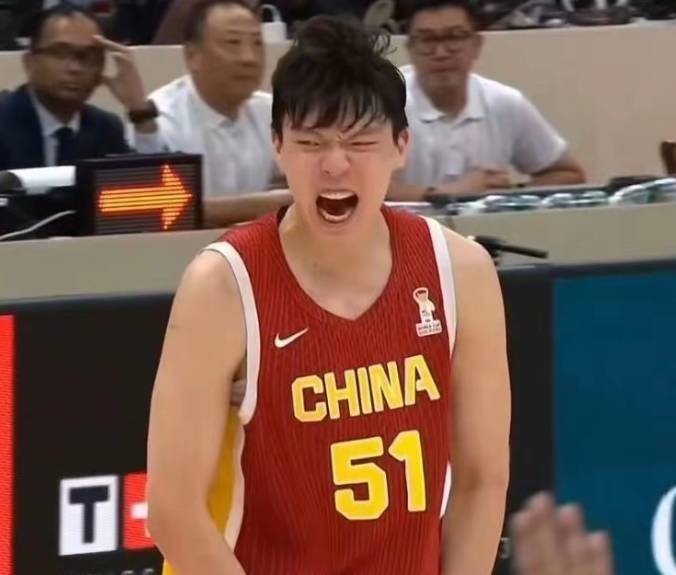 89比87！首发五虎0人得分上双，中国男篮却赢下最硬的一场