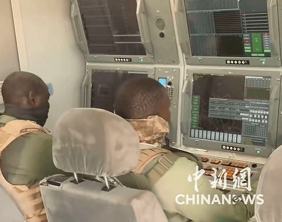 点击图片看原样大小图片