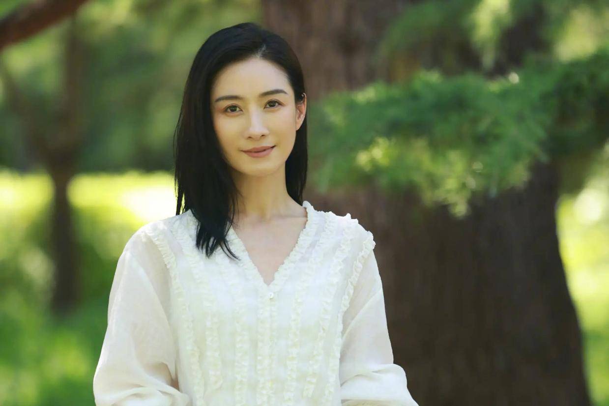 陶昕然深情庆女十岁生日：无需完美，勇敢做自己