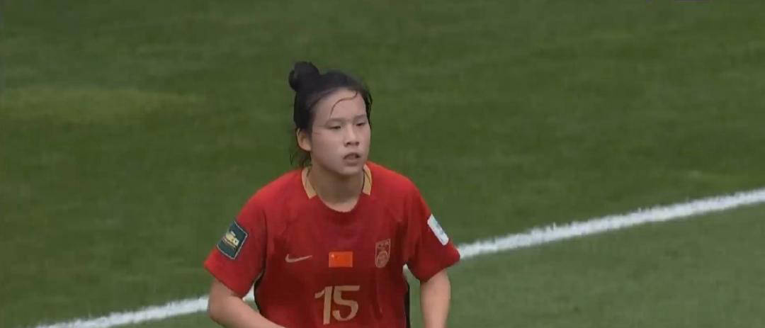 黄嘉欣破门无力回天，中国女足U20以1-3不敌西班牙，首尝败绩