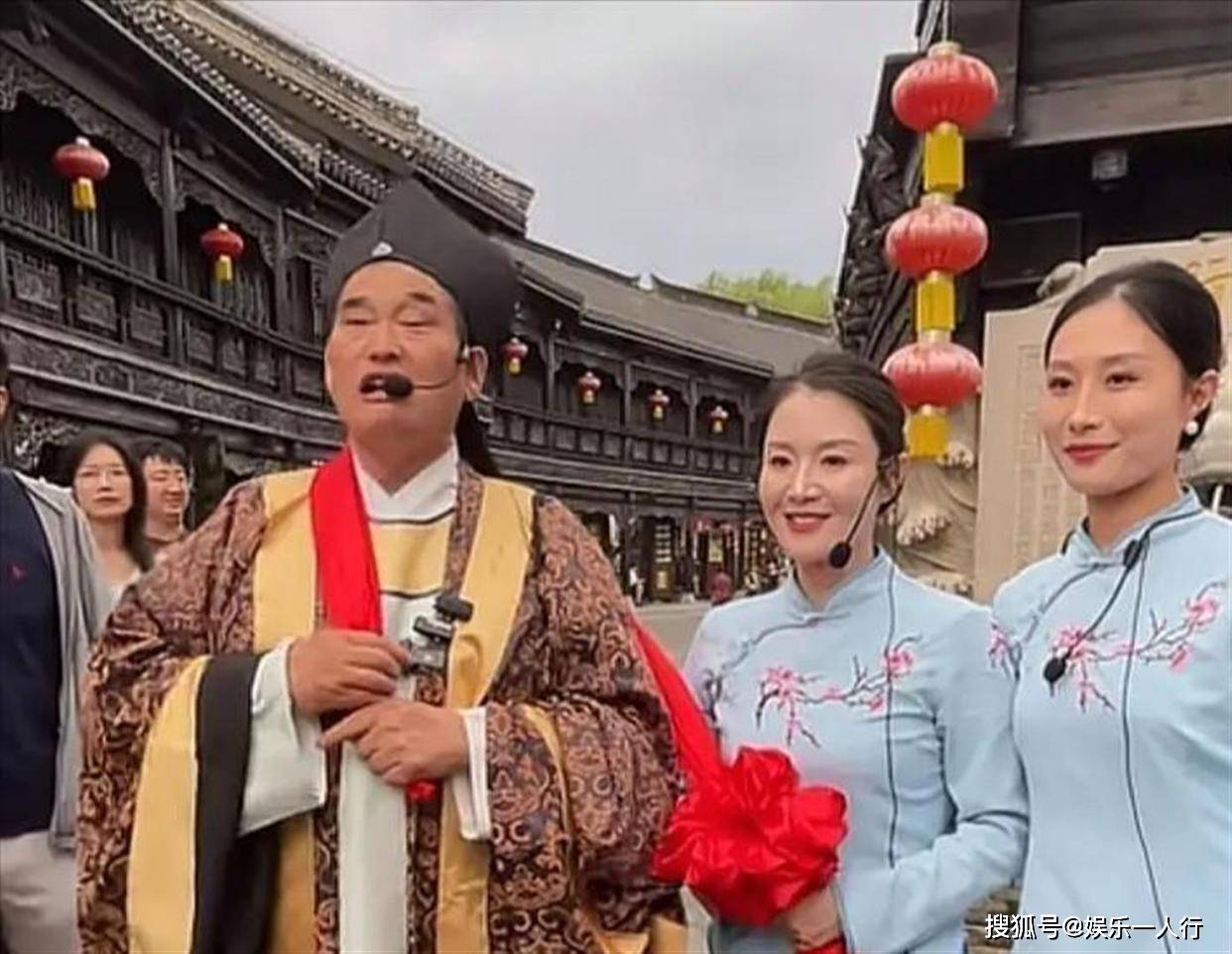 郭德纲刚受罚，朱之文又因同一首歌引发众怒