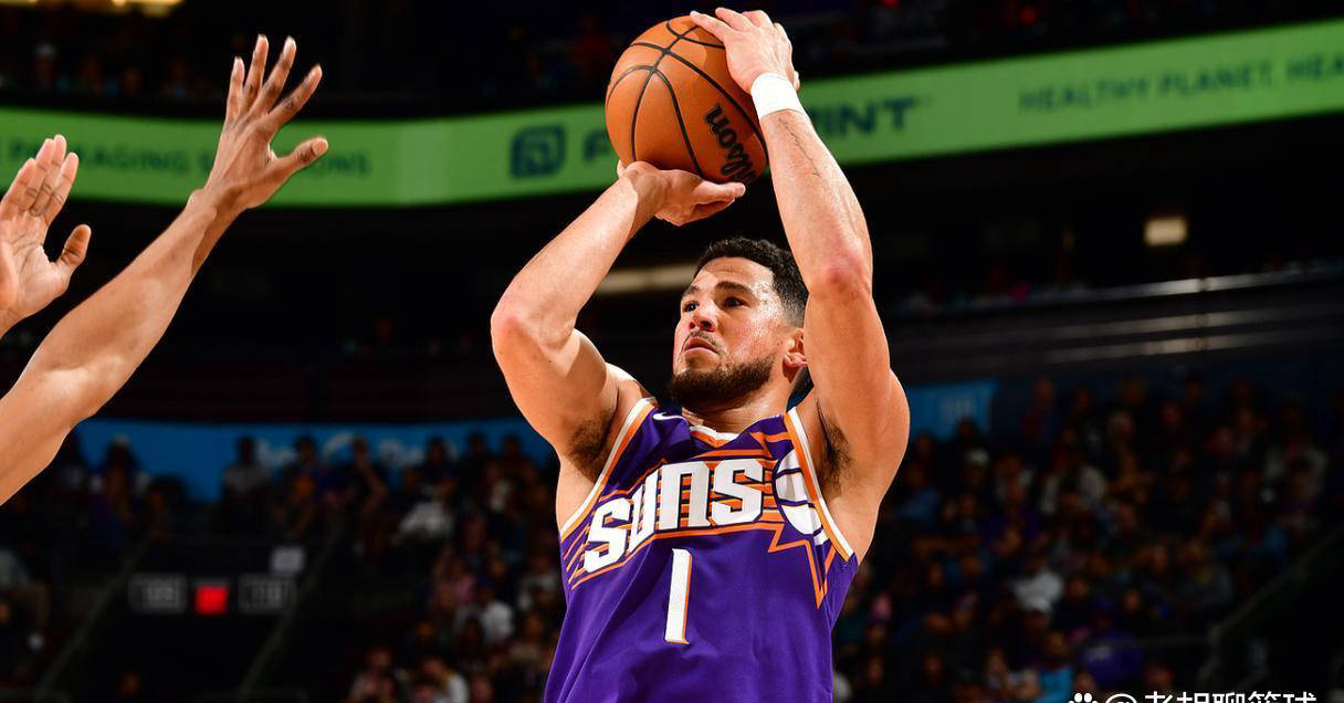 NBA再添强援：勇士队欲引进70分先生德文·布克，库里莅临夺冠希望