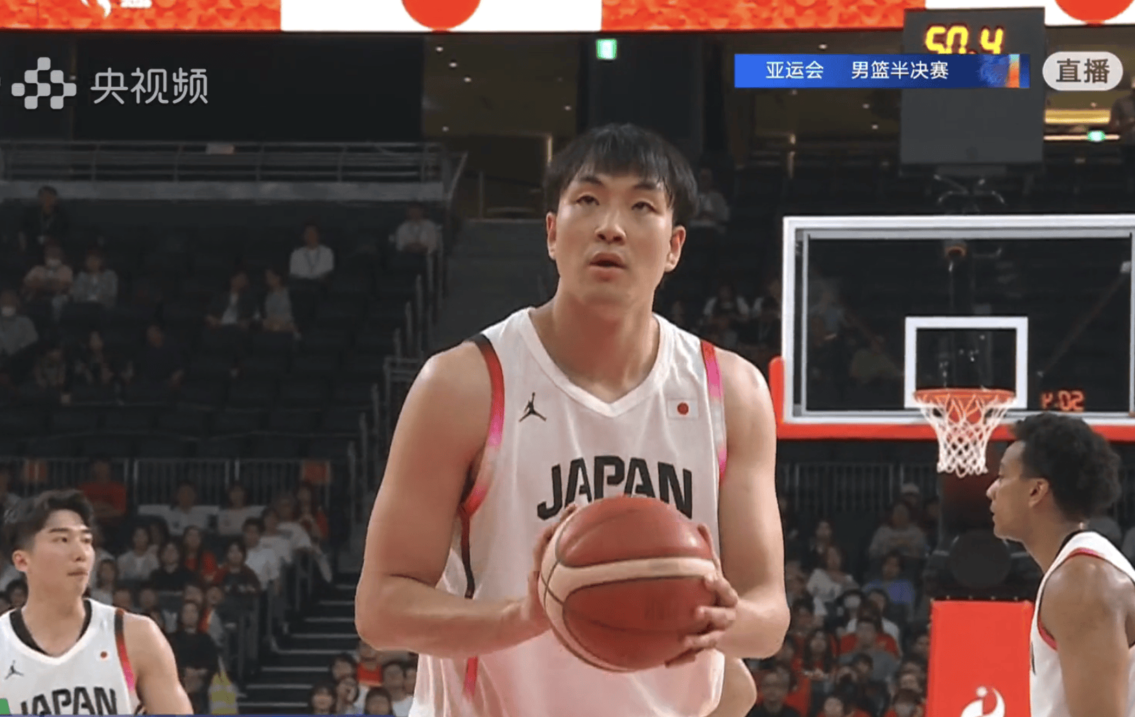 原创
            77-97！中国男篮留洋中锋12分钟0分，亚运顶替杨瀚森，率队惨败日本