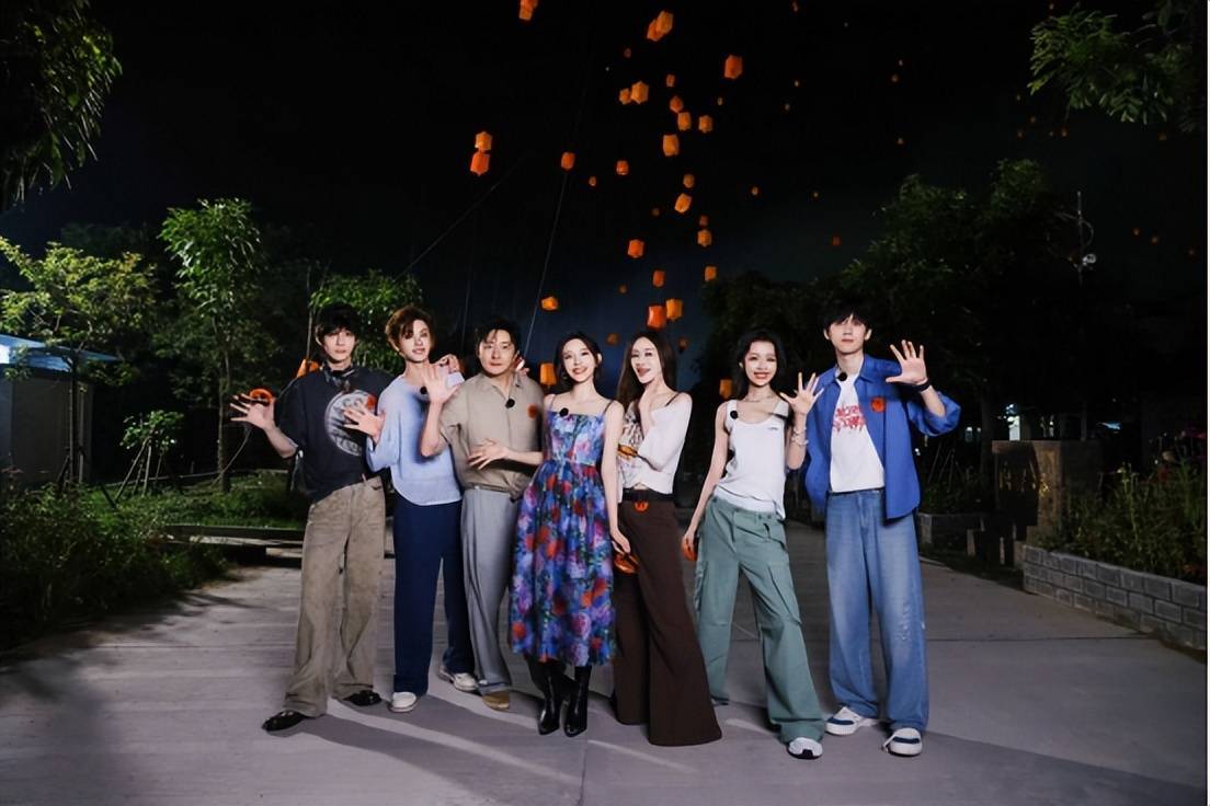 潮汕龙舟收官长沙开新章！陈靖可夏梦加盟《不想睡的星期五》封面图