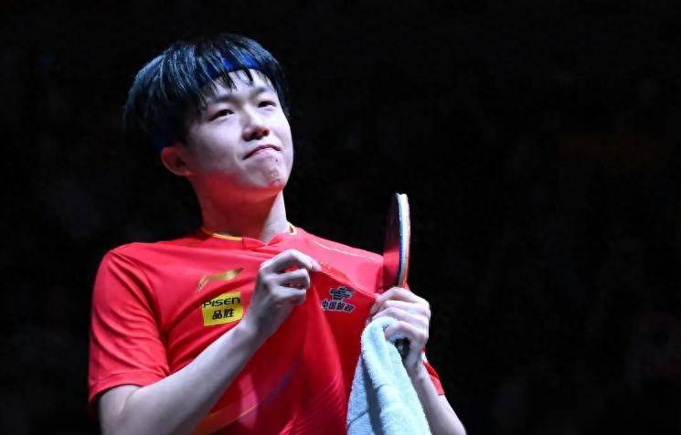 随着王楚钦3-0桑关辛，球迷看球3个事实，男队队长当之无愧