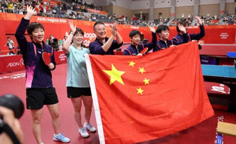 国乒女团3比0击败日本：六连冠真不轻松，王曼昱咬下最关键一分！