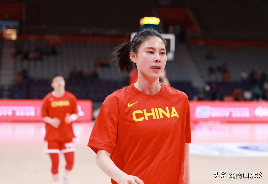 锋线立奇功 后卫全拉胯，中国女篮该怎么打，看完数据一目了然！