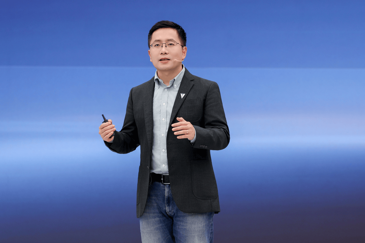 《百万用户见证科技平权！深蓝汽车全新S07 AI激光版开启市场普惠》