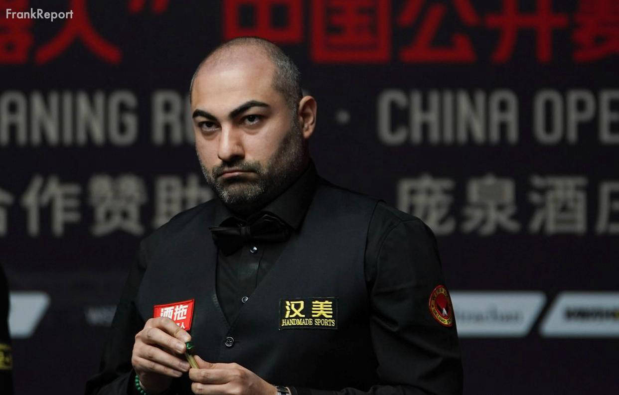 斯诺克赛事中的争议：梅特卡夫谈瓦菲可能“故意犯规”的观点