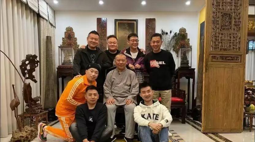 郭德纲沉默两月发长文不回应处罚,网友:这避重就轻也太明显了(图16) 郭德纲沉默两月发长文不回应处罚,网友:这避重就轻也太明显了(图16)