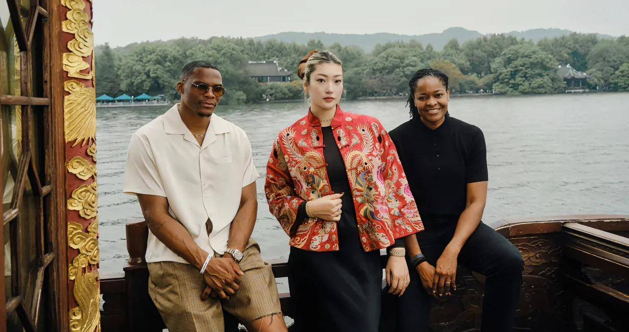 10月13日下午中国女篮！李月汝加盟山西、韩旭转战澳洲、李梦联赛延期