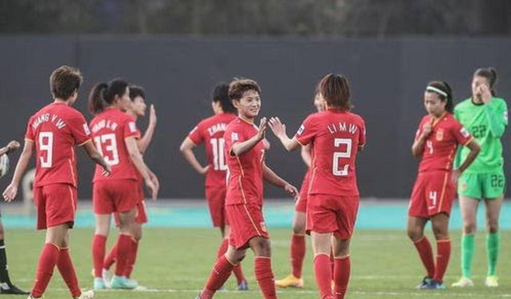 10月15日：米利西奇带队女足沦为亚洲二三流却仍稳坐帅位：大赛屡遭惨喷半月后去留仍无音讯