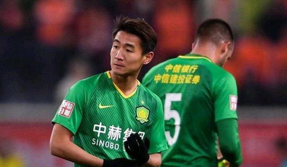 保级成功却雪藏主力门将李昊，青岛西海岸高挂免战牌只为待价而沽