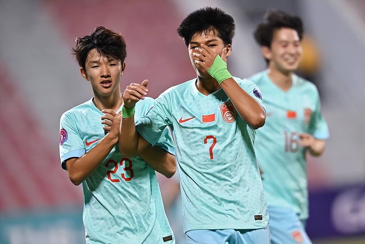 十人坚守显锋芒 U16国足两连胜展青训硕果