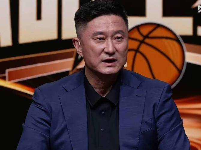 开赛连败，广东换帅？杜锋回归？杨鸣：宏远曾经的气质荡然无存