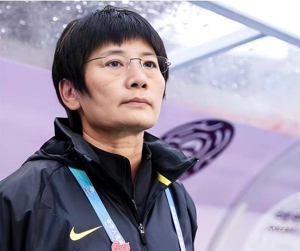 正式官宣，米利西奇下课女足，曾创0：8惨败，新帅3选1，水庆霞在列