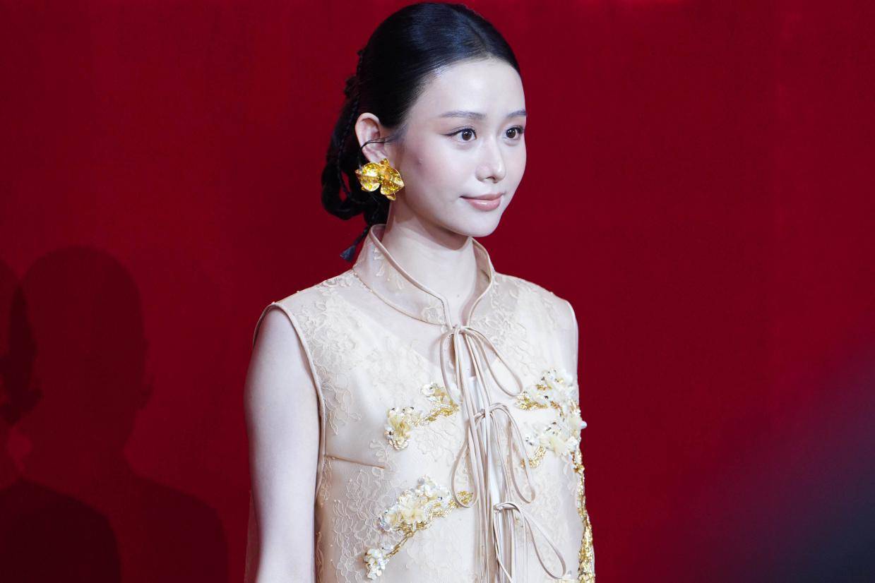 惠英红周涛王晓慧新中式造型惊艳 蒋欣胡杏儿新作引期待