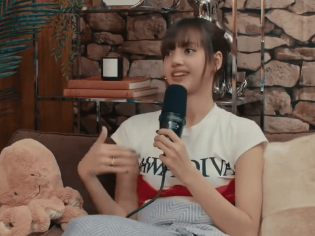 Lisa谈BLACKPINK成员情谊：组合永远是四人不变