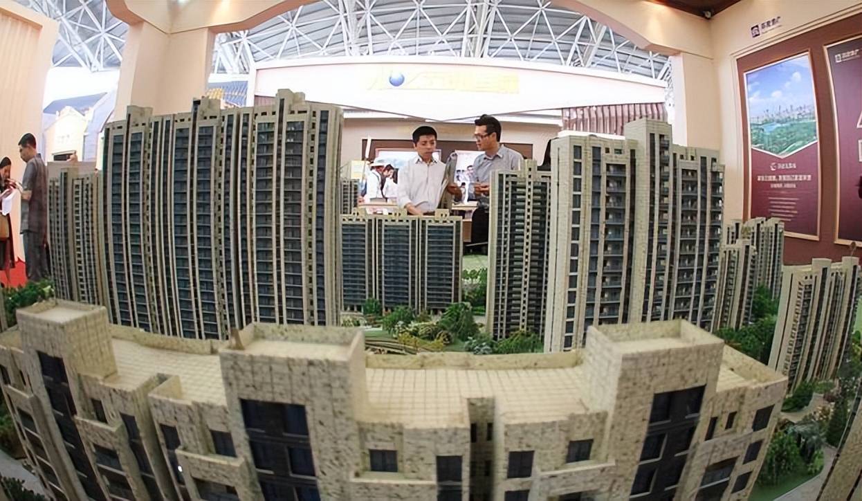 李嘉诚预言要成真了？我国41.5%的城镇家庭，或将面对这三个难题