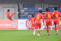 三战全胜夺冠！四国赛-袁博涵两传一射 U16国足4-2韩国