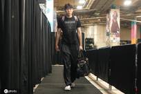 杨瀚森12+9+4马鲁阿奇19+11 赌城夏联开拓者负太阳