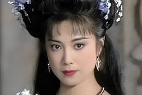 她曾是国民女神，36岁离婚，52岁入狱，59岁丧子，如今孤独终老