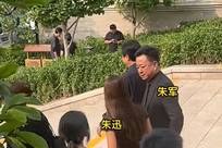 陪伴超30年，比倪萍更重要，为何敬一丹悼念仪式上，她却没出现？