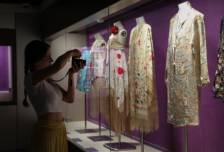 “肩上风华——传统云肩与马尼拉披肩展”广州开幕