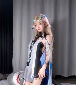 《鸣潮》卡提希娅 圣女cosplay