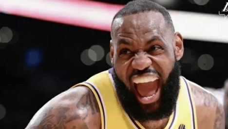 41岁詹皇打服库里！萌神主动跟他秘密交流，詹库联手NBA大结局？