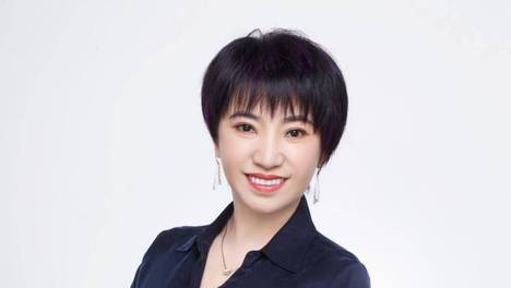 梁乙雯荣膺英国皇家医学会院士 中医药国际化发展迎来里程碑