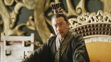 杀哥娶嫂纳继母，39岁登基却成千古明君？他的狠藏着南朝最后活路