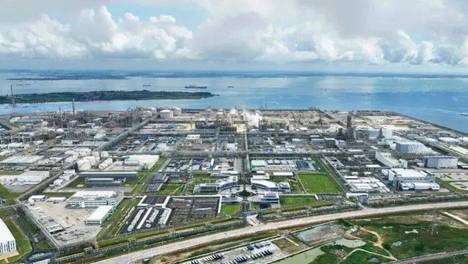 全球化工巨头，为何密集重仓中国？答案藏在一份发改委报告里