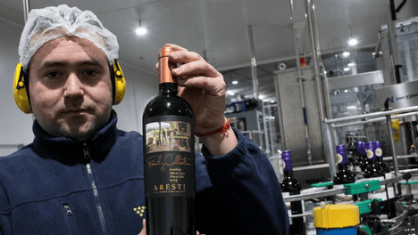 酒罐液位测量方案：Ring-11音叉液位开关与JWrada雷达液位计组合解析