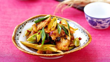 与回锅肉并称姊妹花的川味家常菜：生爆盐煎肉