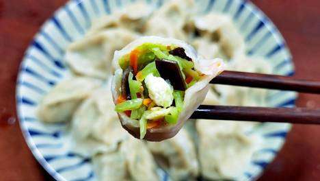 7月15日入伏，别忘了吃饺子，这3种馅最养人，第2种很多人没吃过