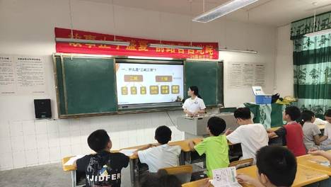 巴中巴州区梁永中心卫生院开展“三减三健”主题讲座宣传活动