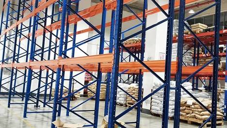天金冈网层板重型货架，塑料加工工厂原料成品仓储好帮手