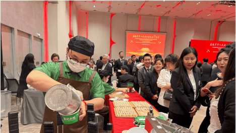 受邀参加大使馆国庆招待会，袁记云饺打造中餐出海样本