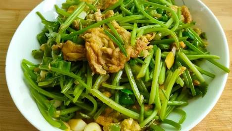 这种不起眼的“喂猪菜”，在美国卖到 300 元一斤！竟然还抢疯了