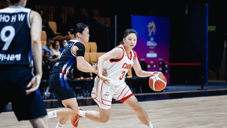狂轰35分10助7三分！女篮外线头牌横空出世：张子宇终于有好帮手了？
