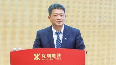 王俊凯在沙特帅成这样