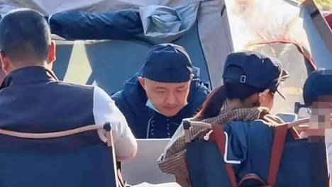 出轨风波后露面，包贝尔不装了