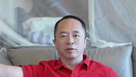 周鸿祎攀岩意外坠落，左膝粉碎性骨折：“当场听到膝盖‘咔嚓’一声，左腿就动不了了”“挺难受的，刚过完56岁生日”