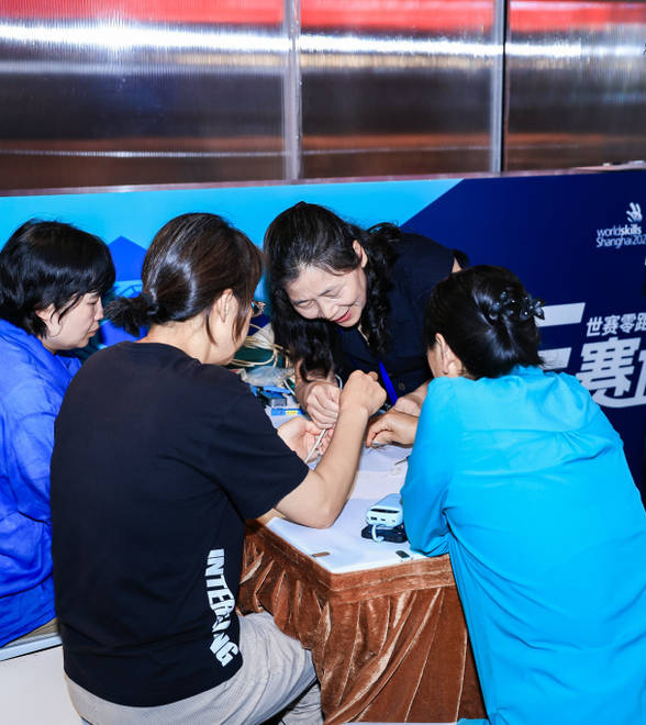 以瓷为媒“China白”主题临展今启幕，多项世赛推广活动同期发布