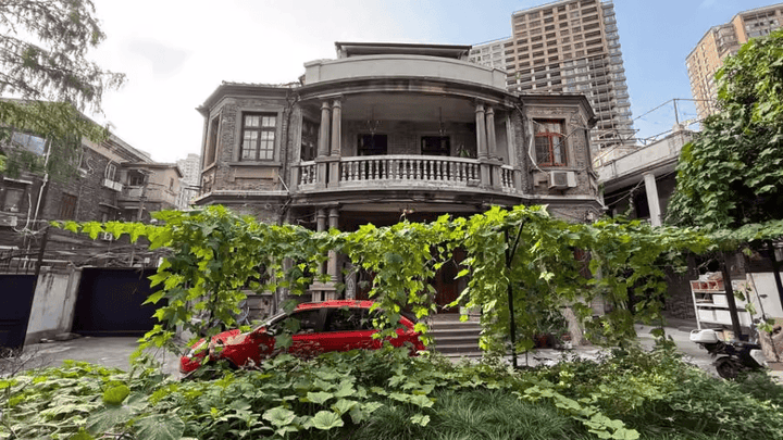 上海静安区一栋历史建筑因无人出价，第二次拍卖流拍，你会买吗？
