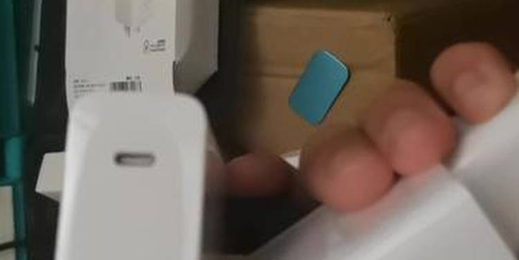 139包邮的华为140W氮化镓开关电源适配器开箱附40W冰糖满载效率计算2