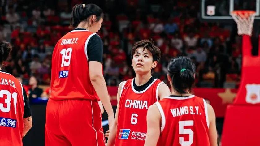 69-65逆转尼日利亚，中国女篮4人表现两极，宫鲁鸣如何取舍？