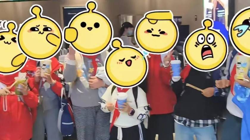 咖啡店“长”满小学生，全靠这新一代“鸡蛋”？